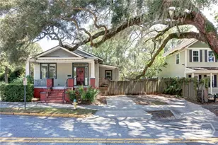402 E 38th St, Savannah, GA 31401 - Photo 2