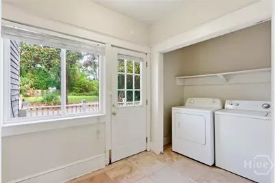 402 E 38th Street, Savannah, GA 31401 - Photo 22