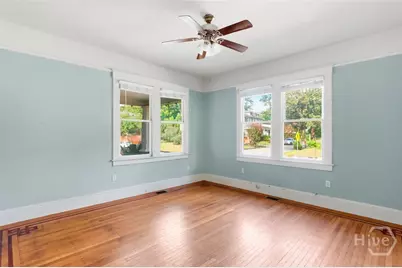 402 E 38th Street, Savannah, GA 31401 - Photo 14