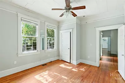 402 E 38th Street, Savannah, GA 31401 - Photo 30