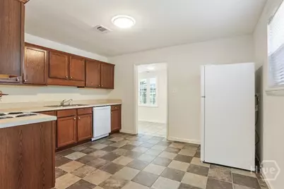 1505 W Creighton Place, Savannah, GA 31406 - Photo 12