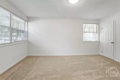 1505 W Creighton Place, Savannah, GA 31406 - Photo 10