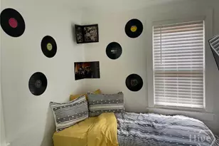 626 E Waldburg St, Savannah, GA 31401 - Photo 18