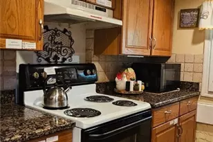 109 E Park Ave, Savannah, GA 31401 - Photo 14