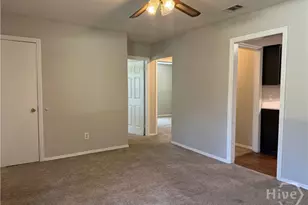 307 Strickland St, Hinesville, GA 31313 - Photo 6