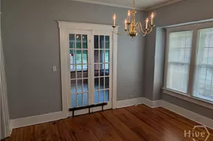1237 E Anderson St, Savannah, GA 31404 - Photo 6