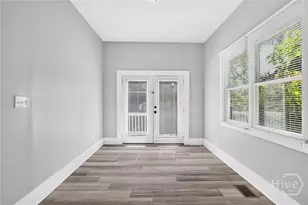 535 E 37th St, Savannah, GA 31401 - Photo 16