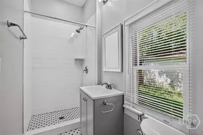 535 E 37th Street, Savannah, GA 31401 - Photo 20