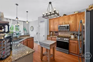 1014 Walthour Rd, Savannah, GA 31410 - Photo 8