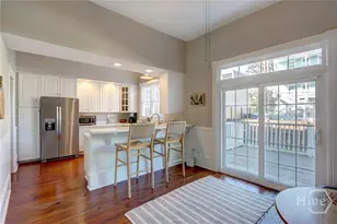 114 W Duffy St, Savannah, GA 31401 - Photo 10
