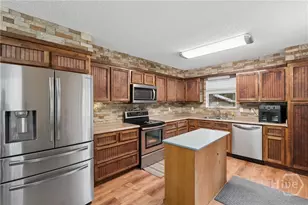 325 Groveland Nevils Rd, Pembroke, GA 31321 - Photo 10