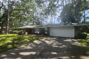65 S Cromwell Rd, Savannah, GA 31410 - Photo 2