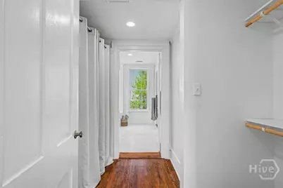25 W Perry Street, Savannah, GA 31401 - Photo 34
