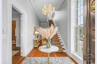 25 W Perry Street, Savannah, GA 31401 - Photo 6