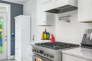 6 E 53rd St, Savannah, GA 31405 - Photo 16