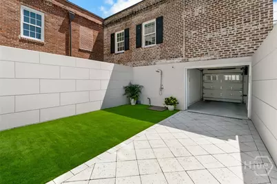 105 E Gordon Street, Savannah, GA 31401 - Photo 20