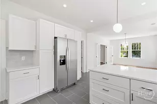 1106 E 40th St, Savannah, GA 31404 - Photo 16