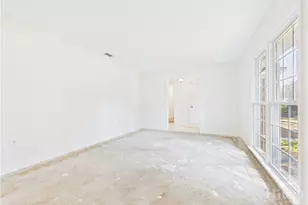 211 Christie Rd, Savannah, GA 31410 - Photo 10