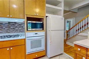 2607 Governor St, Savannah, GA 31408 - Photo 10