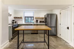 1 E Gordon St, Savannah, GA 31401 - Photo 10