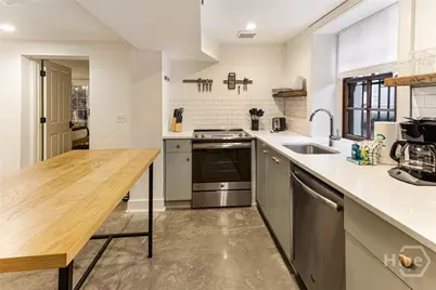 1 E Gordon Street #Garden, Savannah, GA 31401 - Photo 10