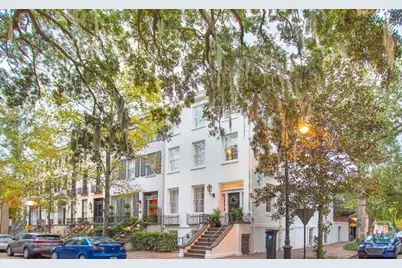 1 E Gordon Street #Garden, Savannah, GA 31401 - Photo 1