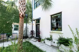528 Selma St, Savannah, GA 31401 - Photo 2