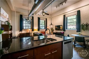 528 Selma St, Savannah, GA 31401 - Photo 8
