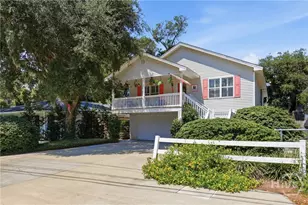1007 Mallery St, St Simons Island, GA 31522 - Photo 2