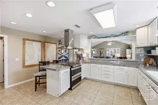 1007 Mallery St, St Simons Island, GA 31522 - Photo 20