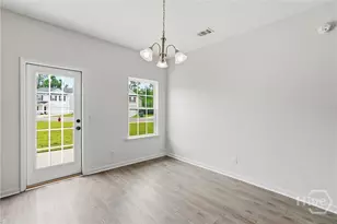 369 Brightleaf Cir, Hinesville, GA 31313 - Photo 8