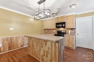 2429 Dolphin Dr, Savannah, GA 31406 - Photo 12