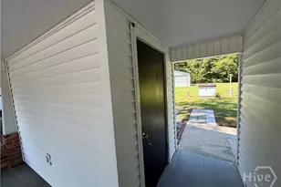209 Bradwell St, Hinesville, GA 31313 - Photo 32