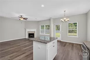 572 Brightleaf Cir, Hinesville, GA 31313 - Photo 20