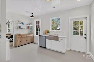 702 E 52nd St, Savannah, GA 31405 - Photo 12