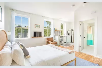 1 E Gordon Street #Studio, Savannah, GA 31401 - Photo 10