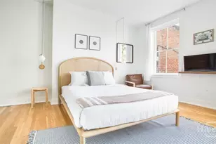 1 E Gordon St, Savannah, GA 31401 - Photo 4