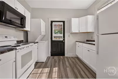 530 E 35th Street, Savannah, GA 31401 - Photo 30
