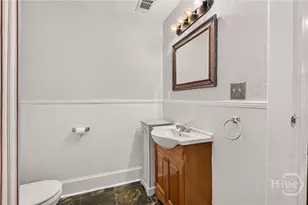 530 E 35th St, Savannah, GA 31401 - Photo 34