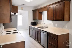 265 Bonnie Cir, Ellabell, GA 31308 - Photo 10