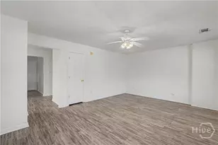 1202 E Waldburg St, Savannah, GA 31404 - Photo 8