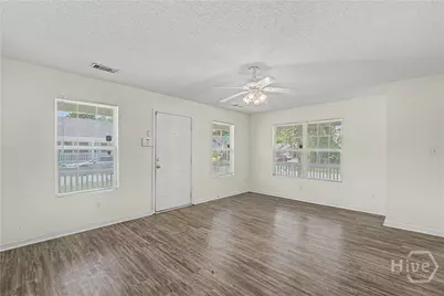 1202 E Waldburg Street, Savannah, GA 31404 - Photo 10