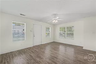 1202 E Waldburg St, Savannah, GA 31404 - Photo 10