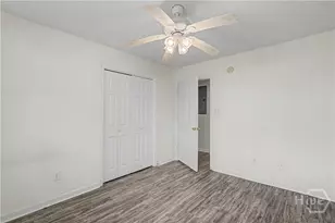 1202 E Waldburg St, Savannah, GA 31404 - Photo 18