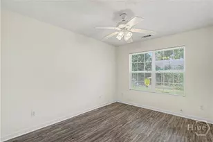 1202 E Waldburg St, Savannah, GA 31404 - Photo 16