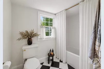 308 E Liberty Street E, Savannah, GA  - Photo 18