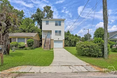 2014 Cowan Avenue, Savannah, GA 31405 - Photo 2