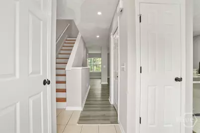 2014 Cowan Avenue, Savannah, GA 31405 - Photo 6