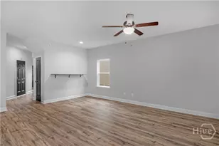 729 Fairview Cir, Hinesville, GA 31313 - Photo 6