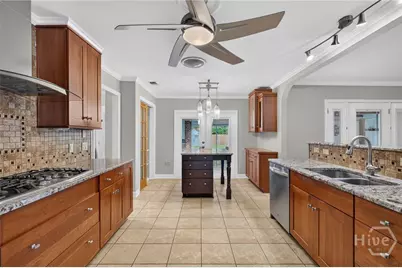 304 Wellington Road, Savannah, GA 31410 - Photo 20